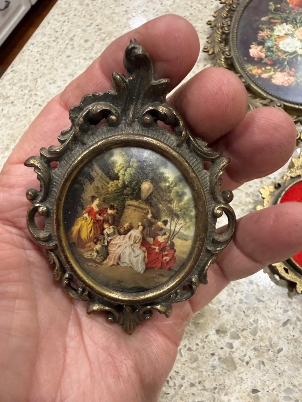 1950s - Made in Italy, Brass Vintage-Style Floral Wall Decor look ofAntique Gold - Picture 12 of 15